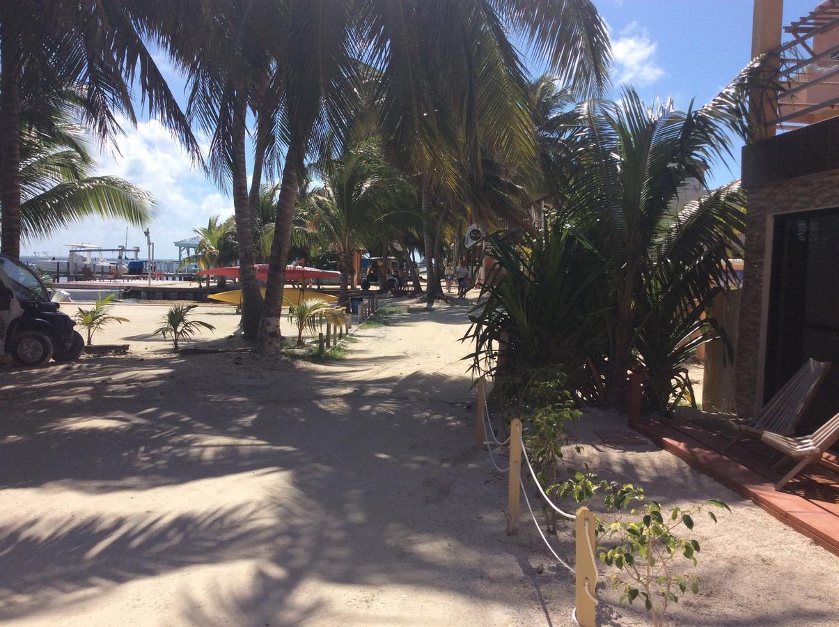 Popeye'S Beach Resort San Pedro  Eksteriør billede