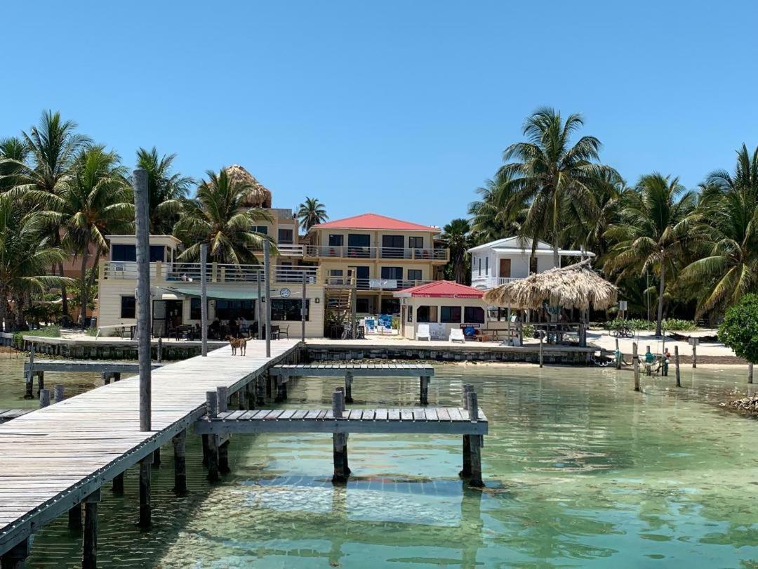 Popeye'S Beach Resort San Pedro  Eksteriør billede